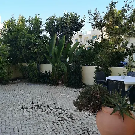 Peaceful Algarve Refuge 아파트 *